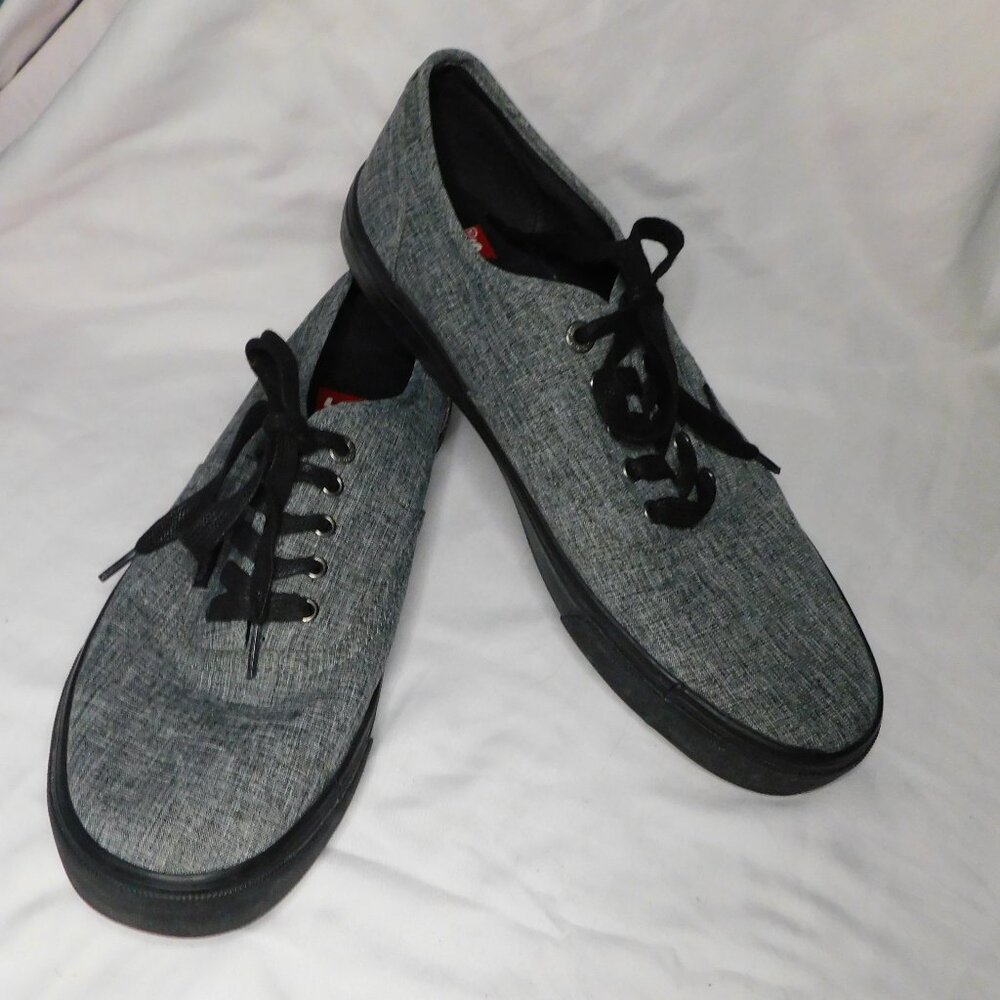 Levis Shoes-Men-Size 11 US